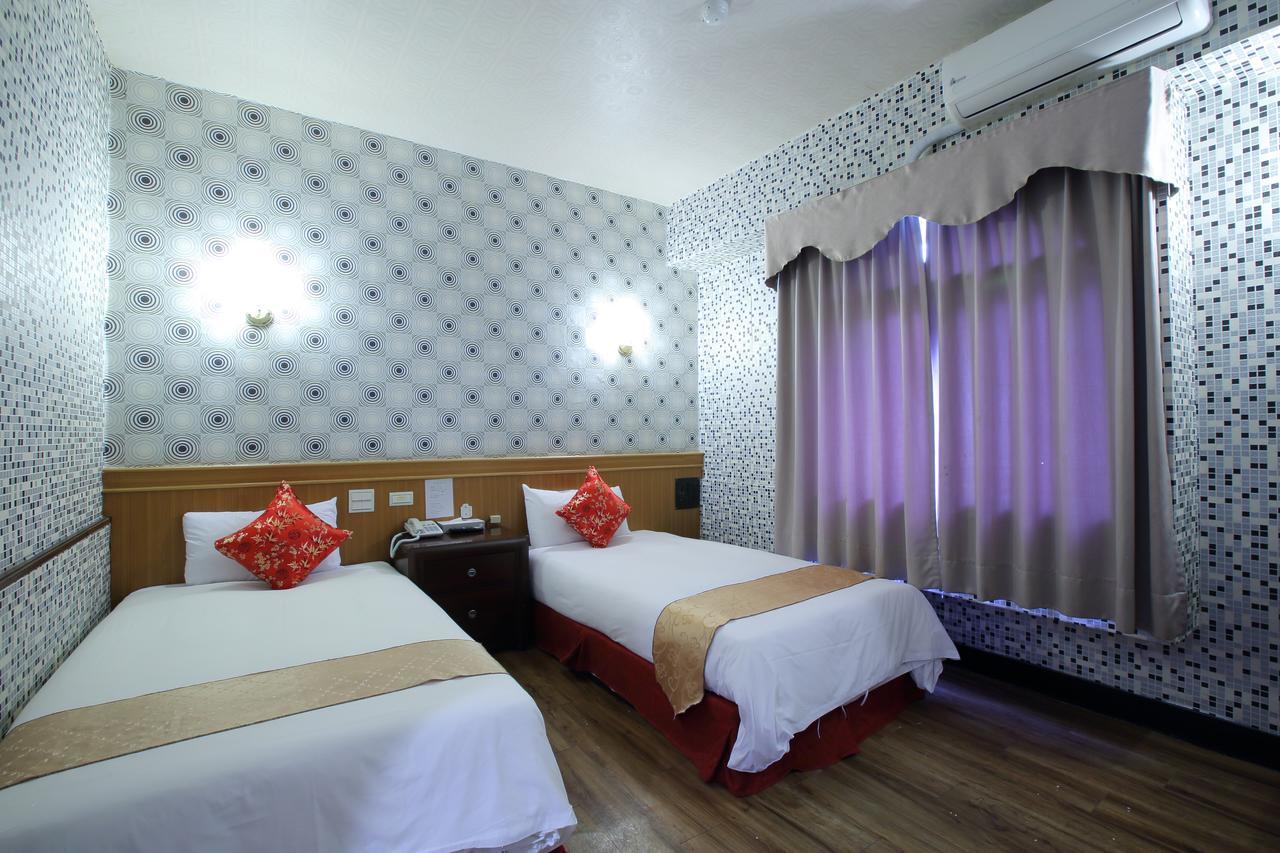 Chiayi Crown Hotel Exterior foto