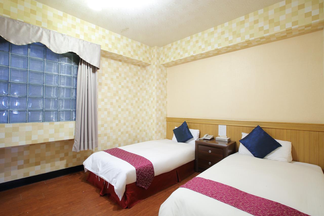 Chiayi Crown Hotel Exterior foto