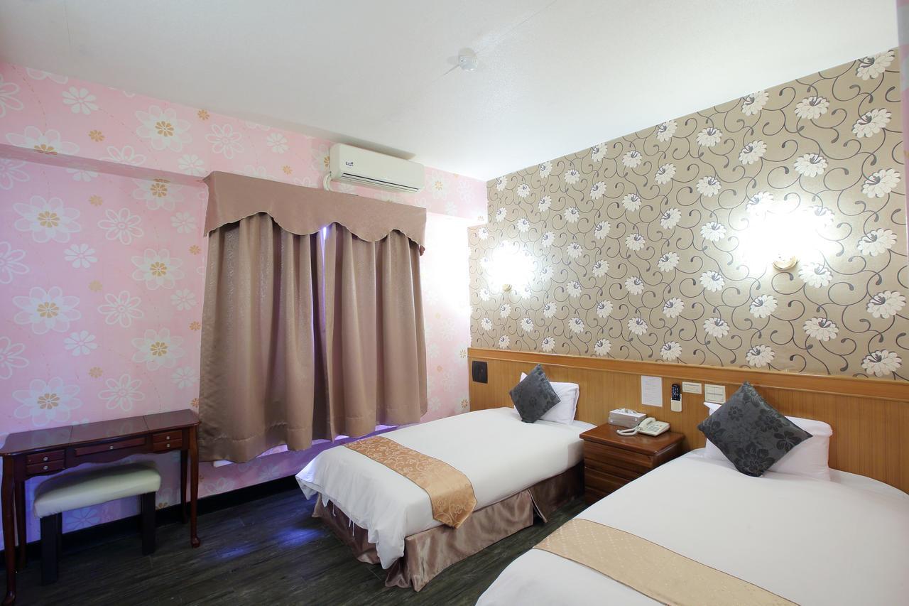 Chiayi Crown Hotel Exterior foto